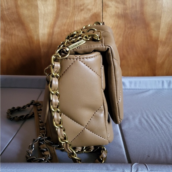 Steve Madden Bterra Flap Over Crossbody - Picture 6 of 9